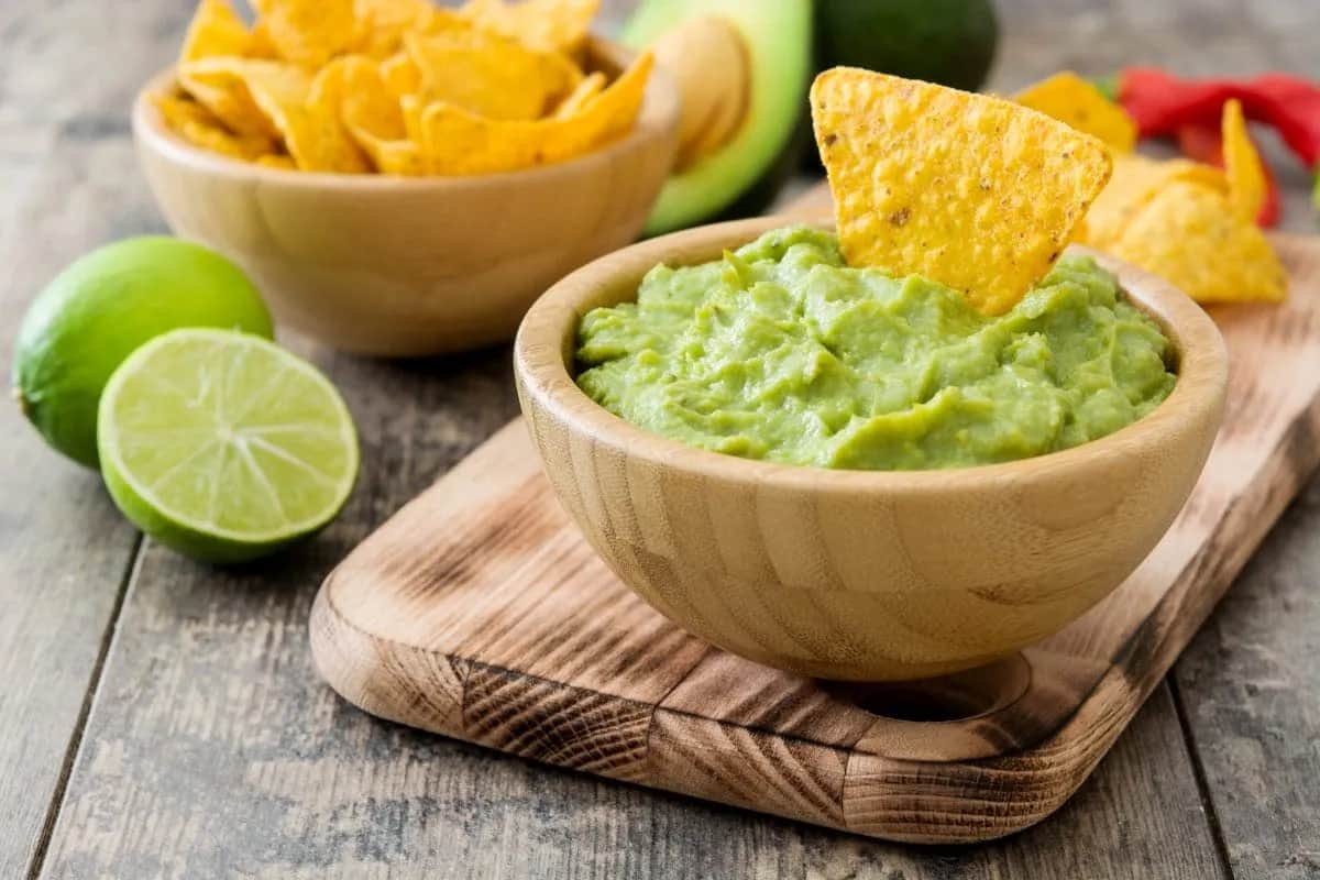 Guacamole: Jak jeść? Nie tylko z nachos! Pomysły i sekrety