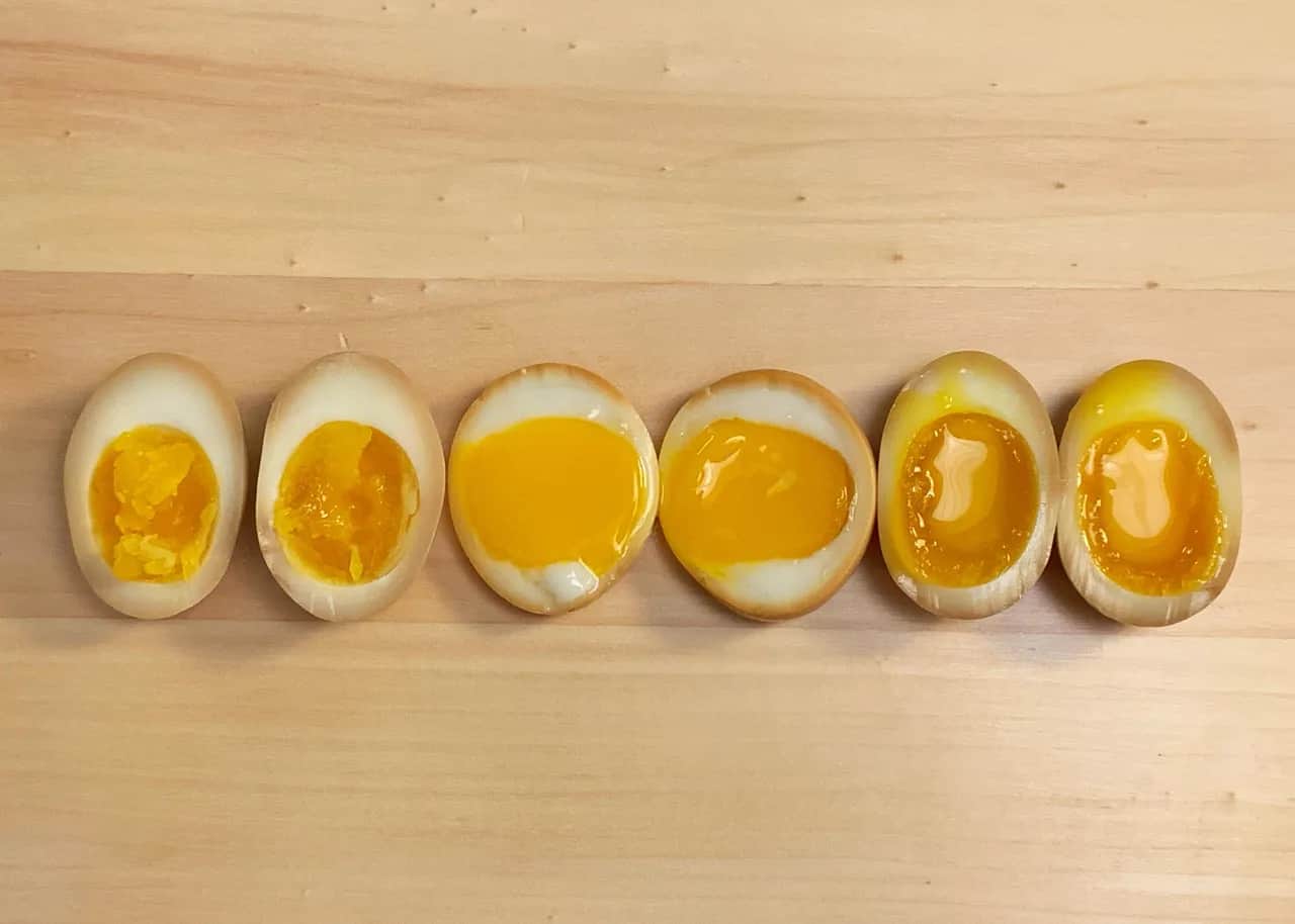 Jak zrobić idealne jajko do ramenu? Ajitsuke Tamago krok po kroku